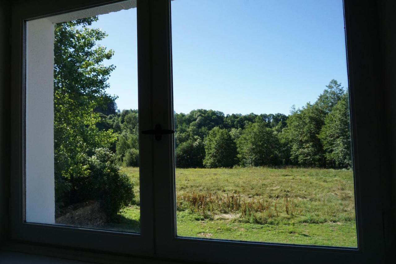 Bed and Breakfast Les Neuf Bouleaux Job Exterior foto