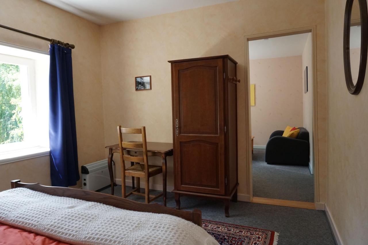 Bed and Breakfast Les Neuf Bouleaux Job Exterior foto